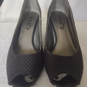 Coach and Four women's dress shoes size 6.5